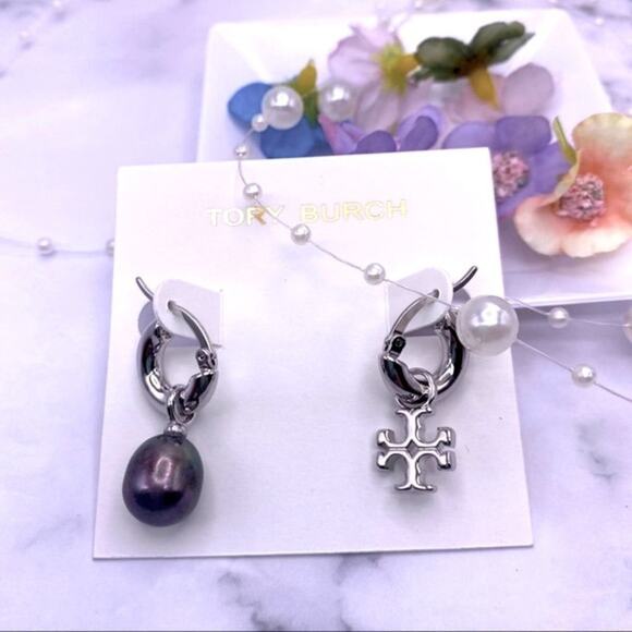NWOT Tory Burch Silver Mix Match Gun Metal Pearl Hoop Earrings - Picture 3 of 8
